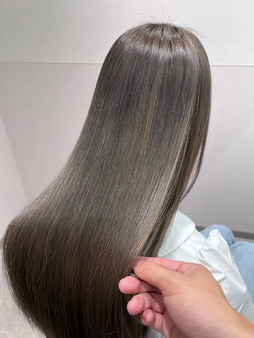 ロング カラー グレージュ カット ヘアカラー トリートメント 【美髪を叶える】中谷 彰宏(アキ)のヘアスタイル