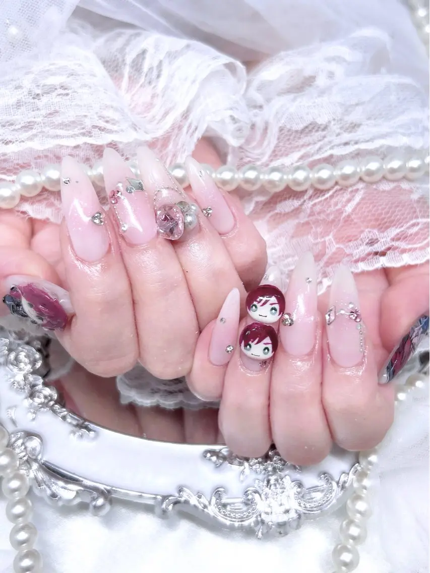 ネイル 長さ出し ハンドネイル ️🫧みつき/ 渋谷/痛ネイル️🫧のネイルデザイン