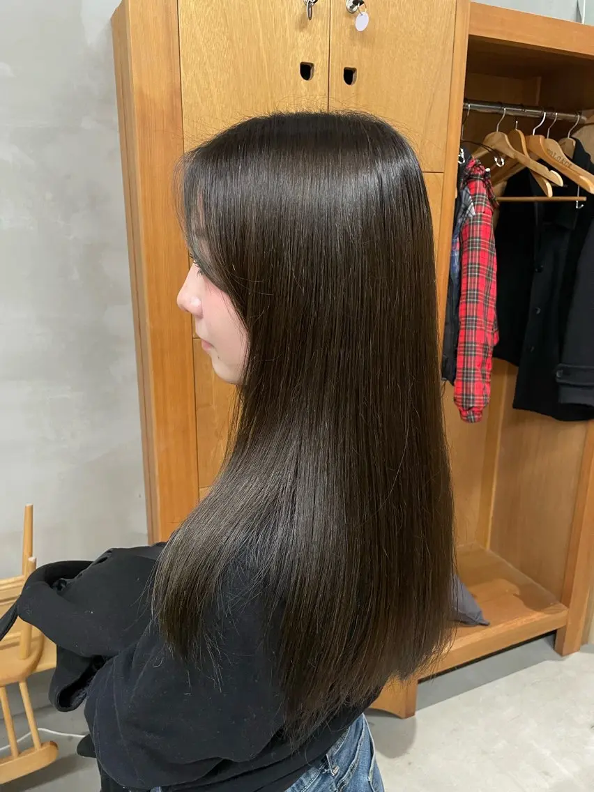 カラー chisato☁️ カットカラーモデルのヘアスタイル