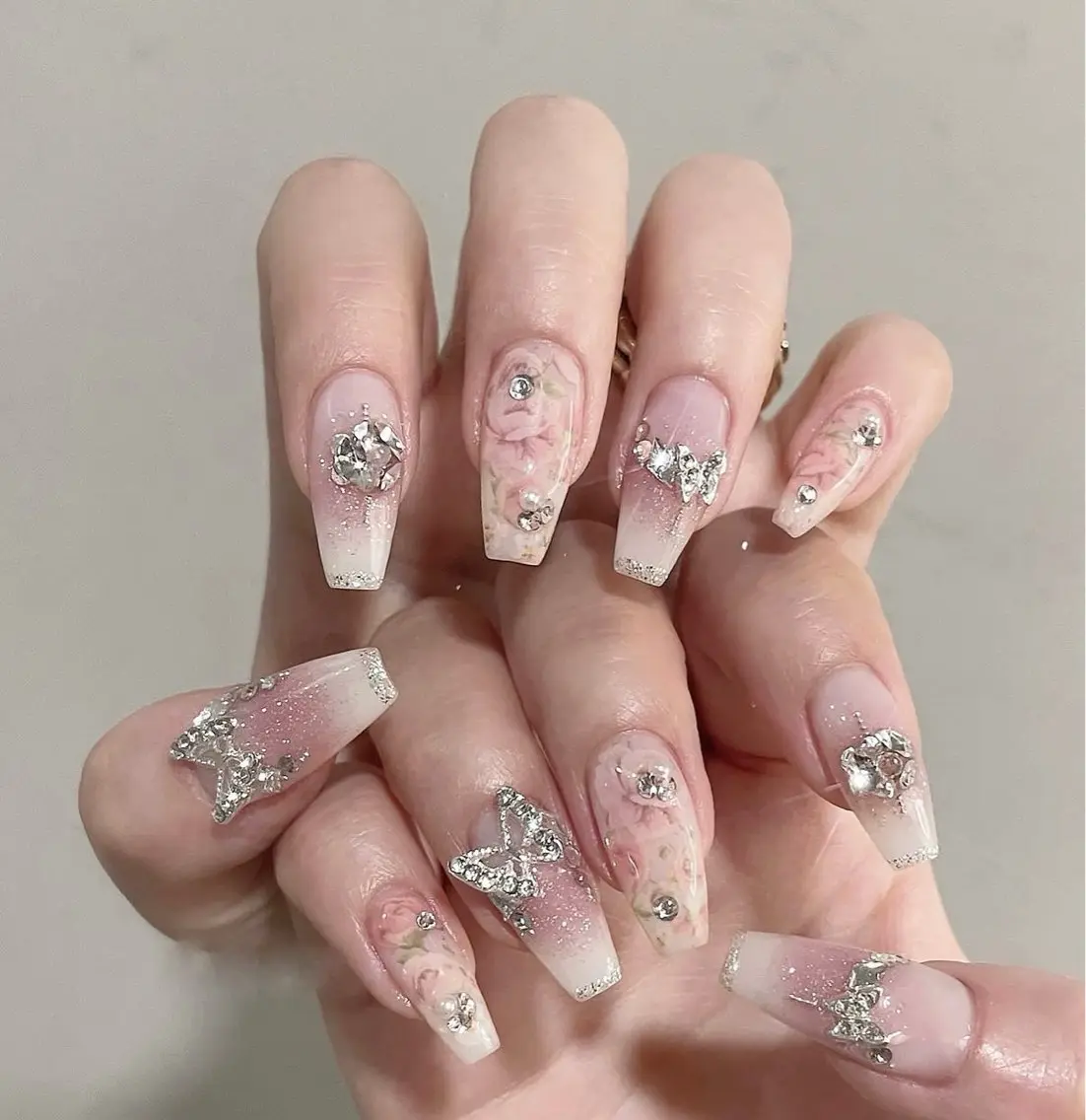 ネイル アートネイル ボルドー フレンチネイル ジェルネイル 氷ネイル・うるうるネイル ハンドネイル Julie Nail Rinのネイルデザイン