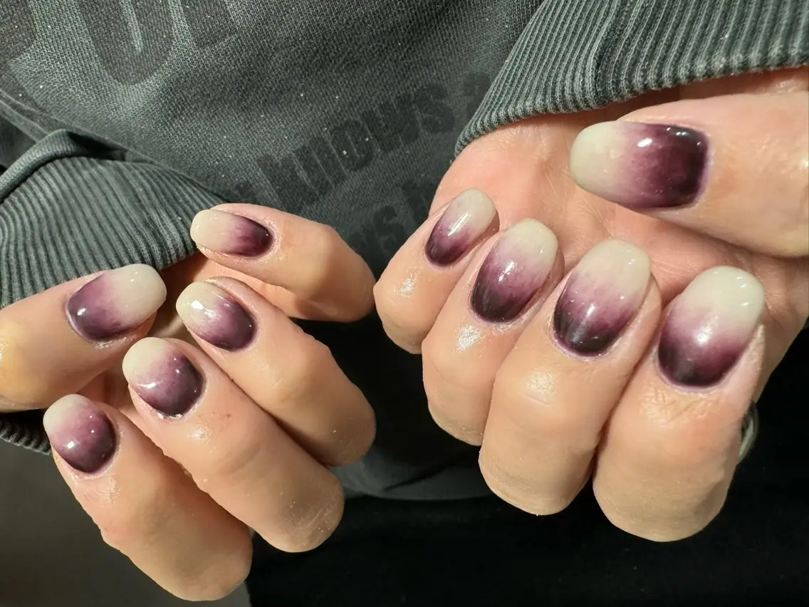 ネイル LAVISH 大和店 emi･:*+のネイルデザイン