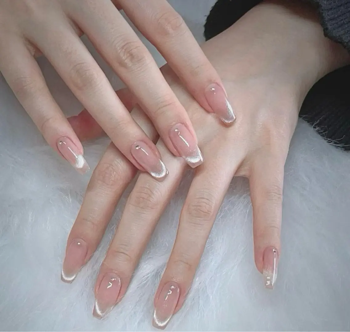 マグネットネイルフレンチ🧲💅の写真