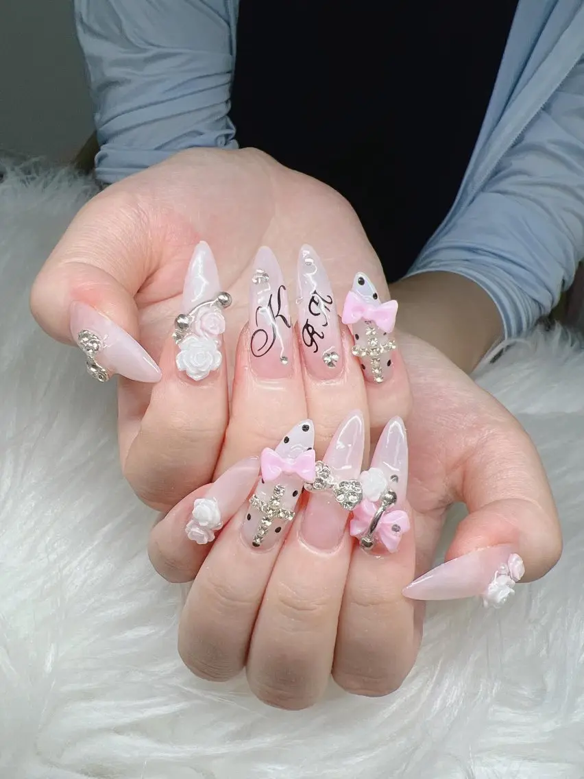 ネイル Lee Nailsのネイルデザイン