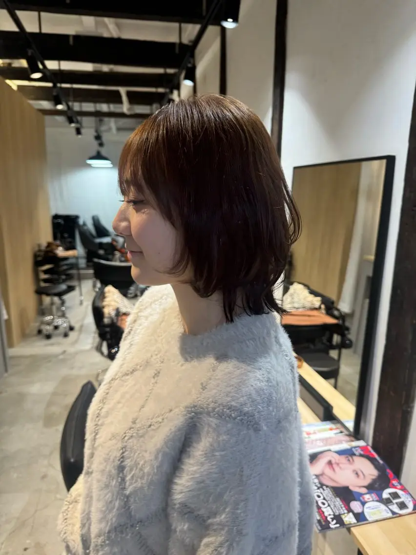 ミディアム カット ヘアカラー トリートメント 艶カラー 🩵NATSUKIのヘアスタイル