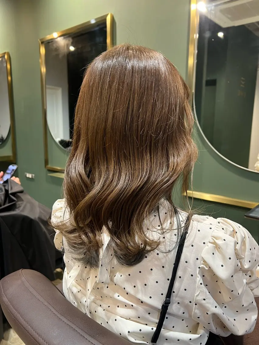 ミディアム カラー ヘアアレンジ ブリーチ カラースペシャリスト しょう🧑🏼‍🎨のヘアスタイル