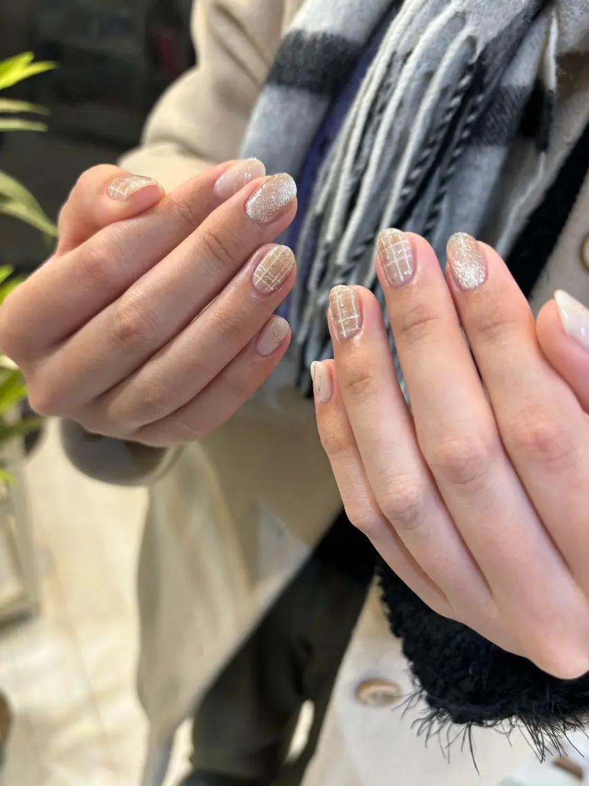 ネイル ジェルネイル ゴールド キラキラネイル マグネットネイル 大理石ネイル(マーブル) 🌸ロコラッシュ 恵比寿🌸のネイルデザイン