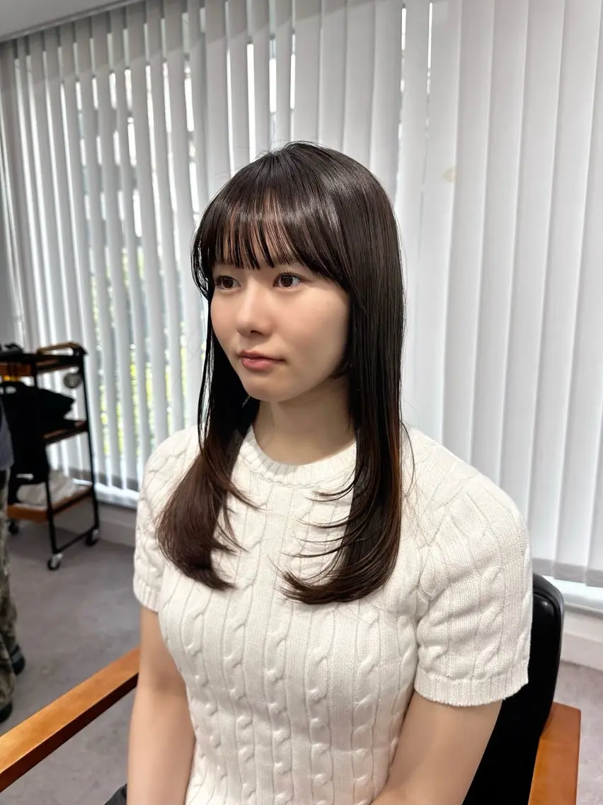 ロング カラー パーマ ヘアアレンジ メンズ キッズ カット ヘアカラー レイヤーカット／ 巻ける縮毛矯正のヘアスタイル