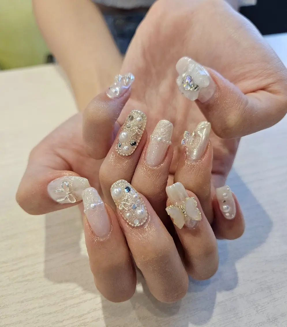 ネイル ハンドネイル 関口 友菜のヘアスタイル