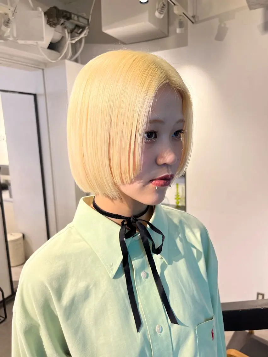 ショート カラー ブリーチ 抜きっぱなしブロンド ブロンド ケアブリーチ ヘアカラー 吉祥寺/個性派/ kazuha🩰のヘアスタイル