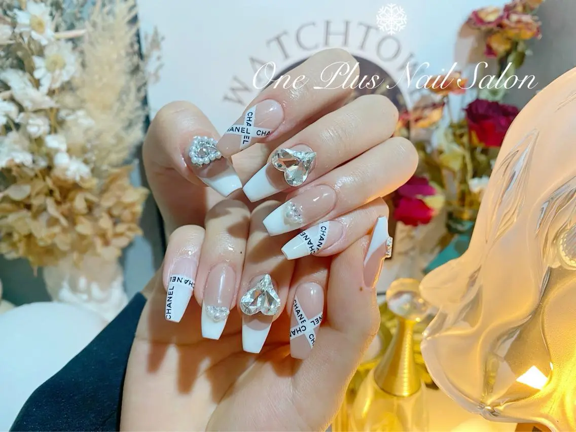 ロング カラー ネイル スカルプネイル One Plus Nail Salonのネイルデザイン