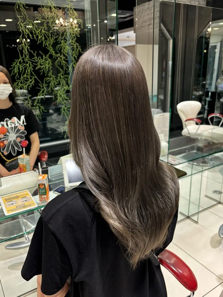 【平日限定✨】カット➕ブリーチカラー➕トリートメントの写真