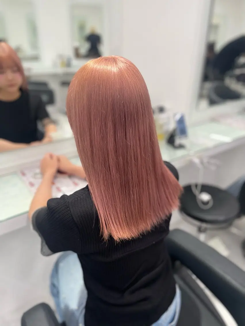 ミディアム カラー ヘアカラー トレンド暖色ヘア🍒 miu🍒のヘアスタイル