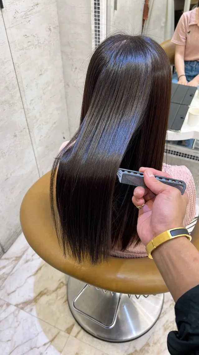 ロング カット ヘアカラー トリートメント ヘッドスパ 縮毛矯正/艶髪/ 透明感カラー輝希のヘアスタイル