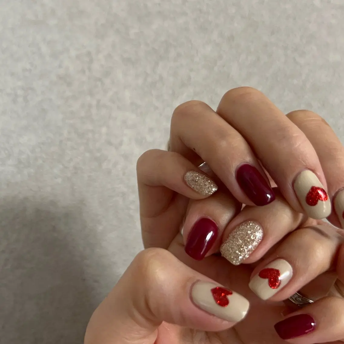 ネイル ボルドー ハート バレンタイン nailsalon kiii'sのネイルデザイン