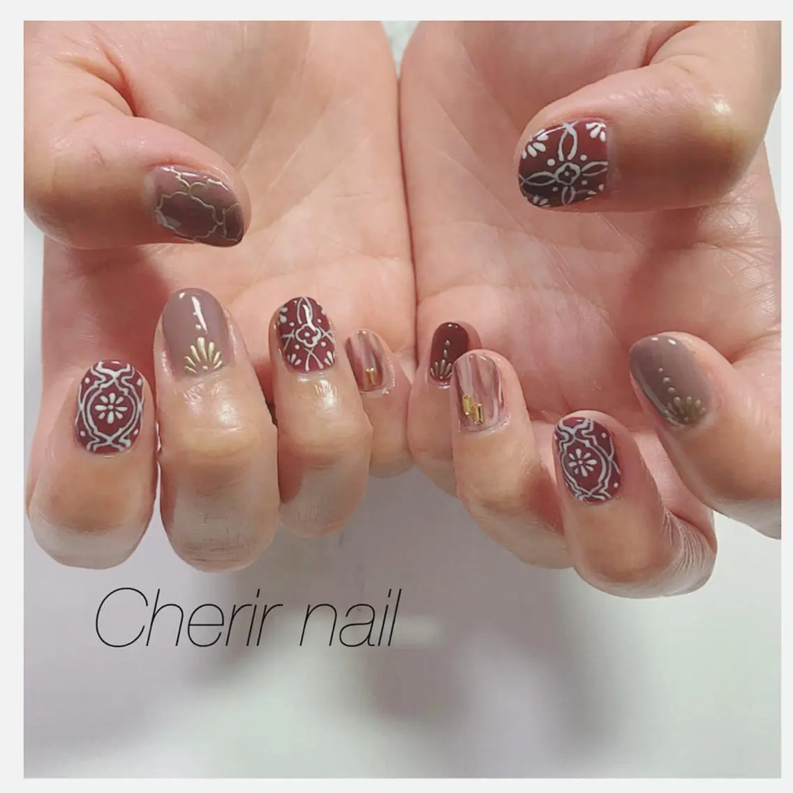 ネイル アートネイル ブラウン ニュアンスネイル ショートネイル ハンドネイル Cherirnail kaoriのネイルデザイン
