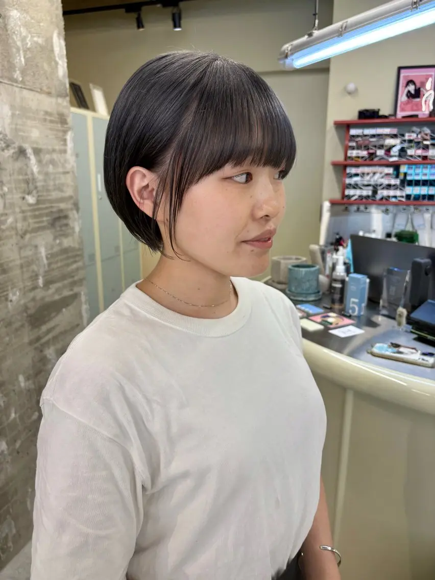 ショート カラー カット ヘアカラー トリートメント BELLA阿部野 TOMOMIのヘアスタイル