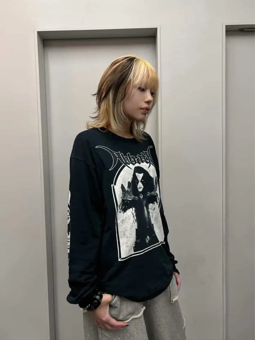カラー デザインカラー ヘアカラー トリートメント ケアブリーチ特化 ハイトーンカラーのヘアスタイル