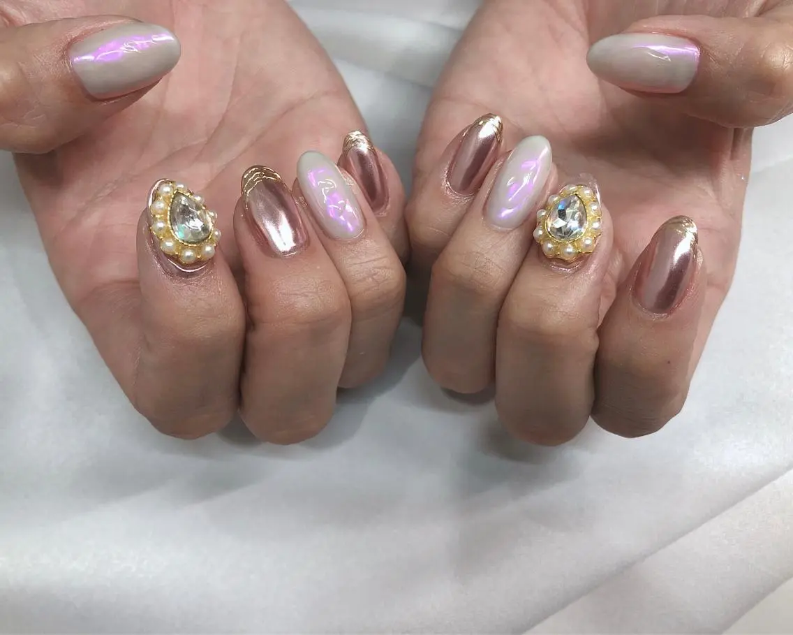 ネイル オーロラネイル ミラーネイル ハンドネイル saki_ nail heronのネイルデザイン