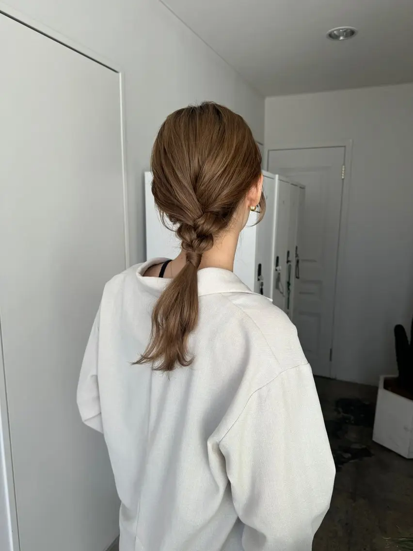 ヘアアレンジ 簡単アレンジ ヘアセット 透明感カラー/顔周り レイヤー/髪質改善のヘアスタイル