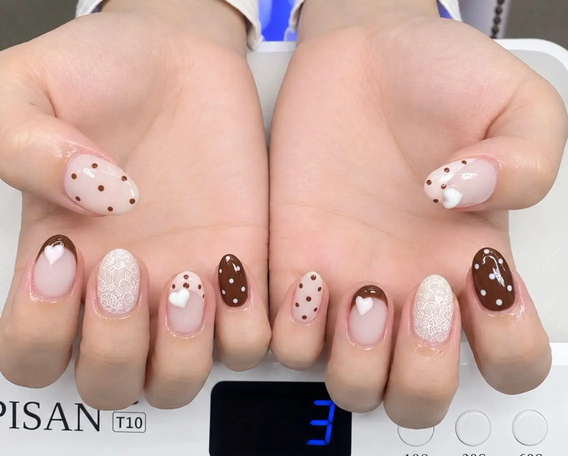 ネイル MIKA RUBY NAIL SLONのネイルデザイン