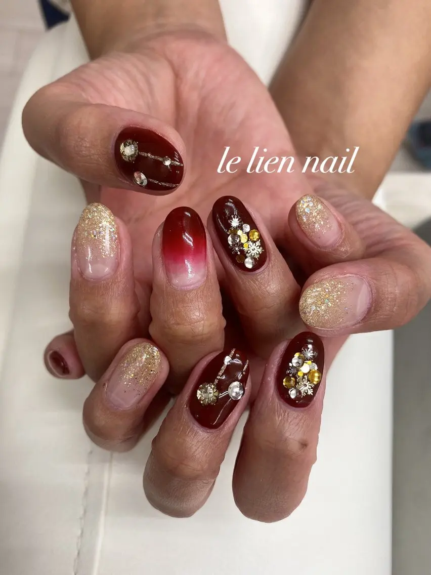 ネイル アートネイル キラキラネイル 冬ネイル クリスマス le lien nailのネイルデザイン