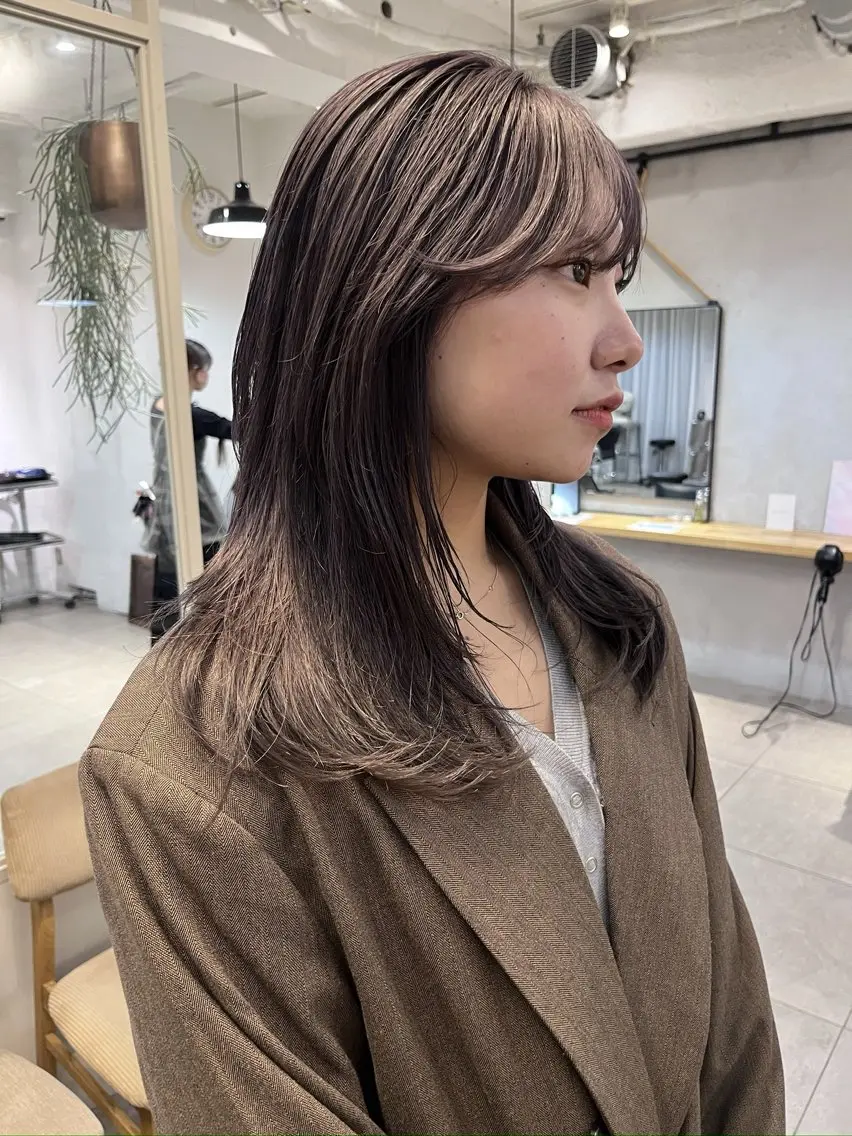 セミロング カラー ブリーチ 透明感カラー ダブルカラー グレージュ ヘアカラー トリートメント 赤み消しカラー/ ミントカラー/トモキのヘアスタイル