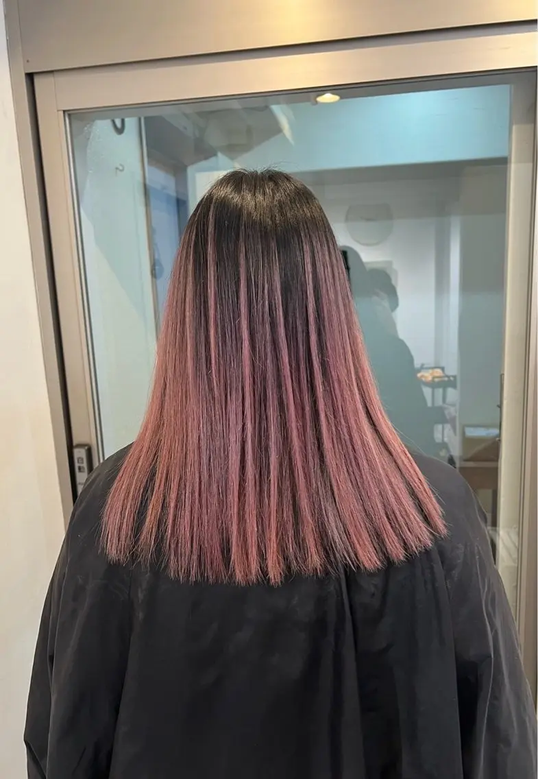 ミディアム カラー バレイヤージュ ベージュカラー ピンクカラー ピンクベージュ レイヤーカット 指名数No.1 /NAOYAのヘアスタイル