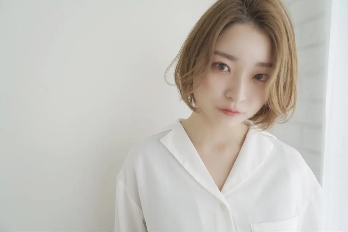 【☆1日3名限定人気NO.1☆】デザインカット+カラー+Aujuaトリートメントの写真