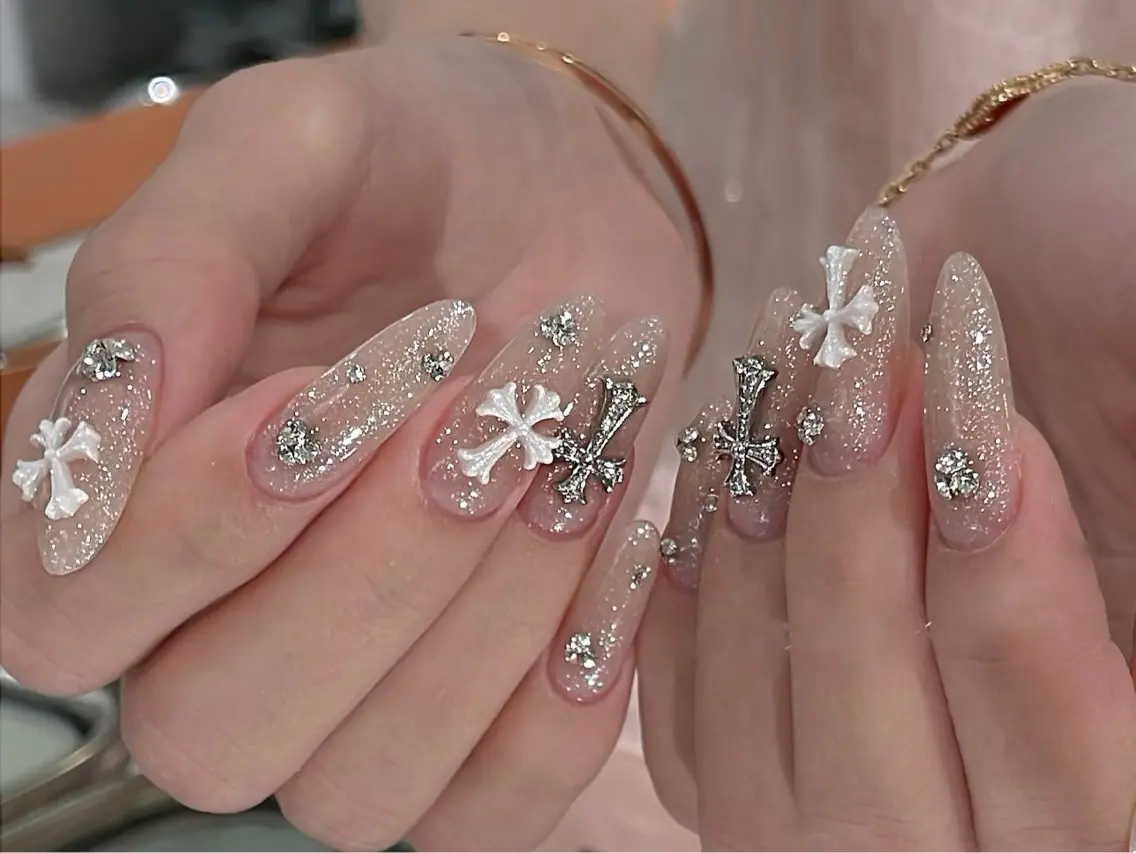 ネイル フットネイル フレンチネイル グラデーション 氷ネイル・うるうるネイル 韓国ネイル ハンドネイル Mixx Nail_ Studioのネイルデザイン