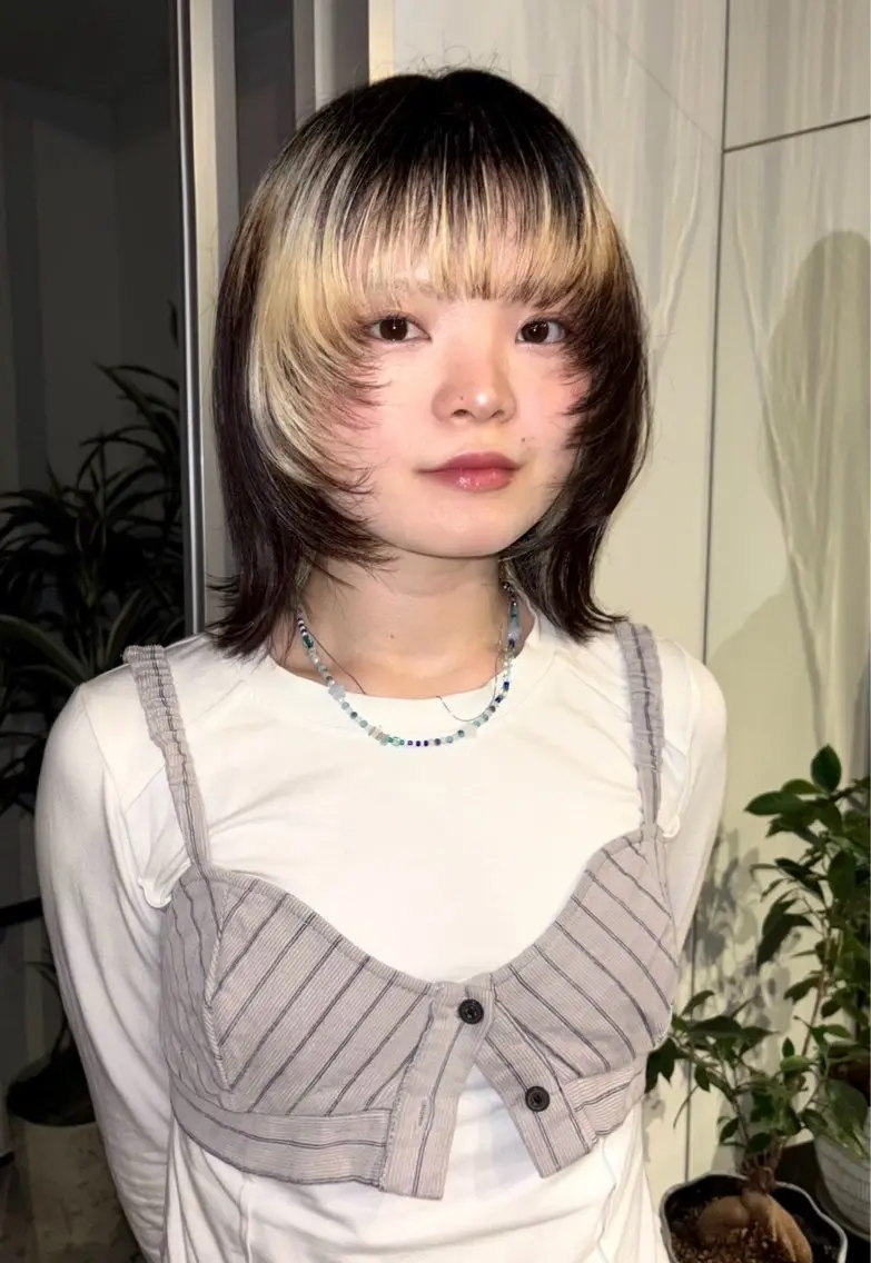 ミディアム レイヤーカット シャギー 夏実 natsumiのヘアスタイル