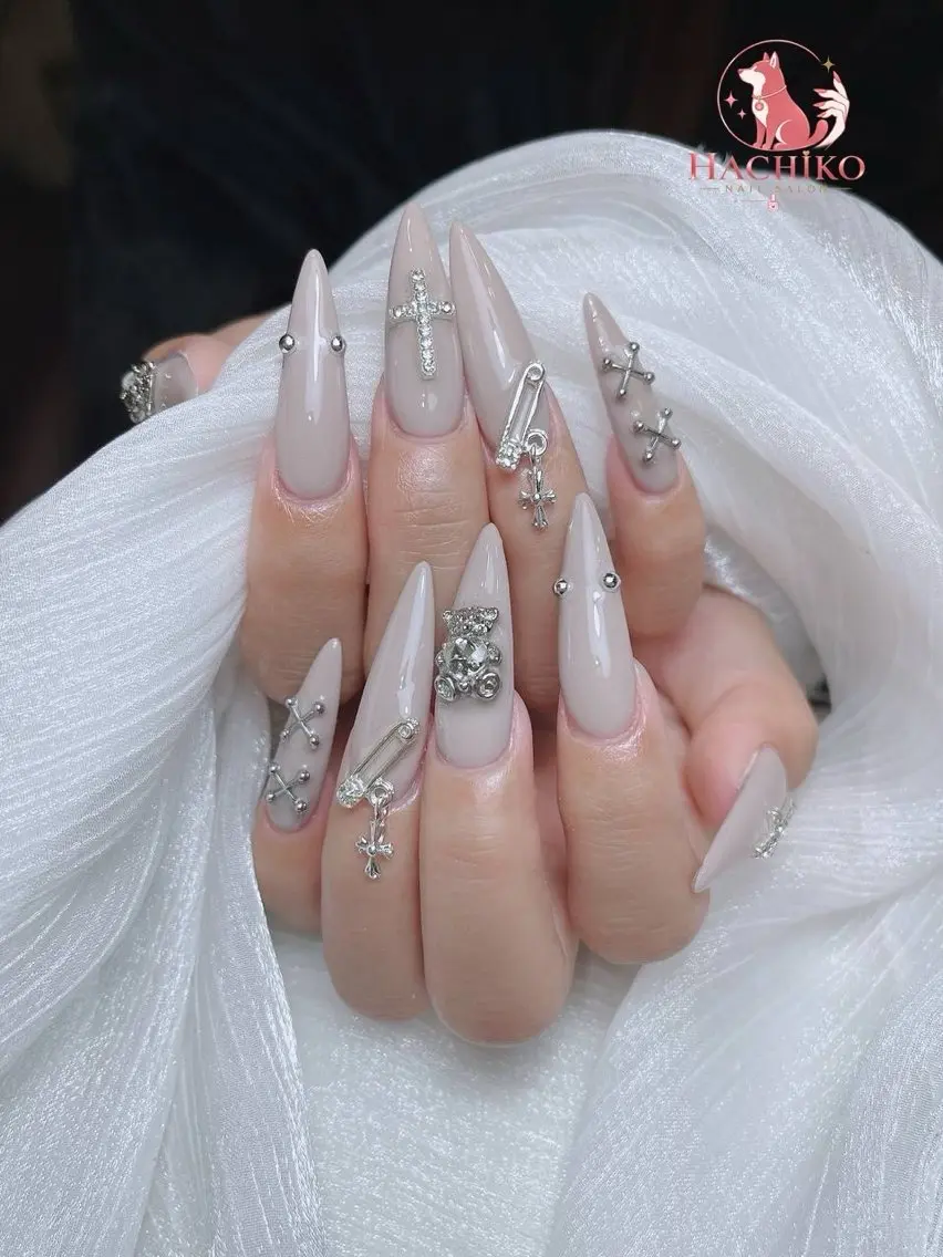 ネイル チークネイル クリアネイル ガーリー キラキラネイル 韓国ネイル ハンドネイル Hachiko Nail Salonのネイルデザイン