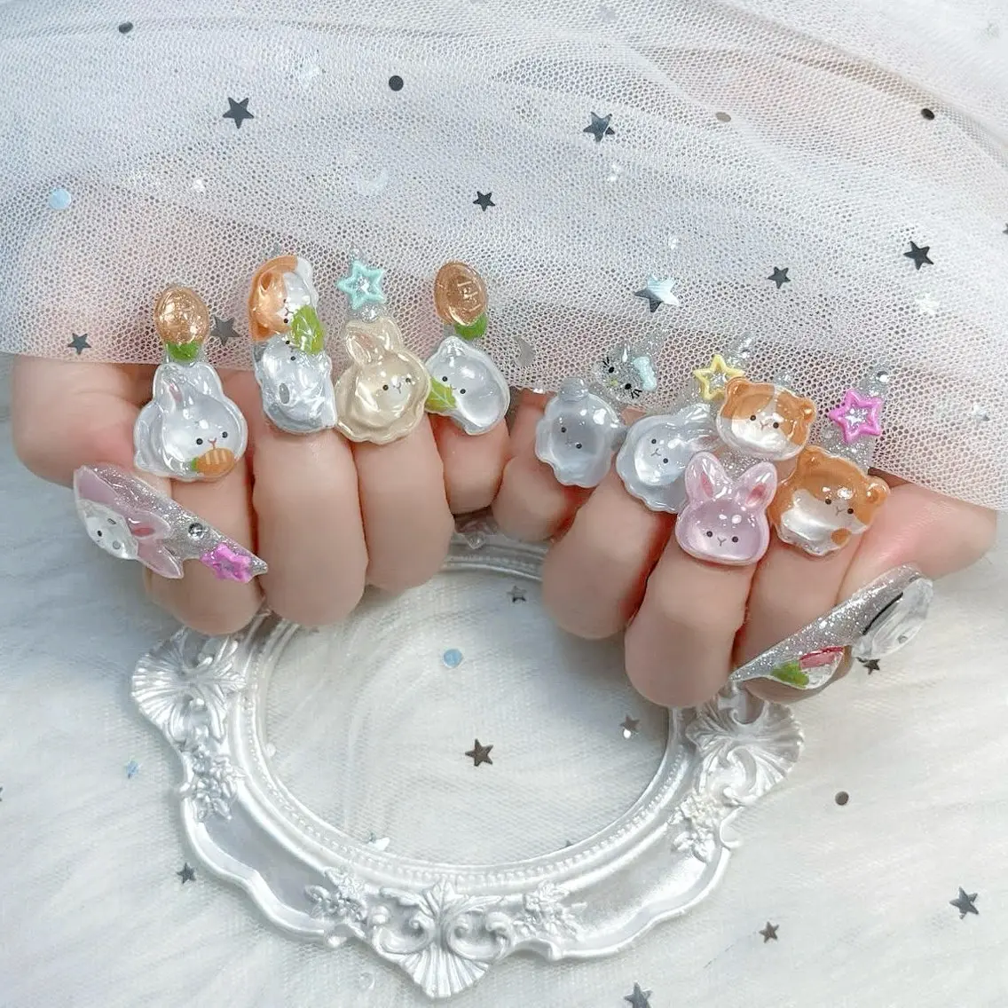 カラー グラデーションカラー ピンクカラー ハンドネイル HIN NAILのネイルデザイン