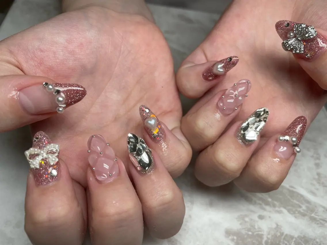ネイル ハンドネイル Roi〈ロワ〉 Minakoのネイルデザイン