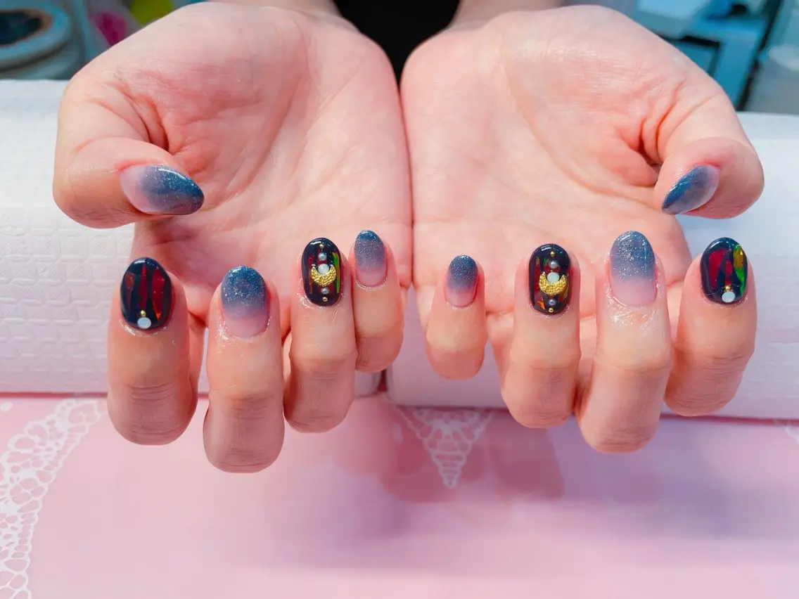 ネイル シンプルネイル 💫ゆか_ Nailartistのネイルデザイン