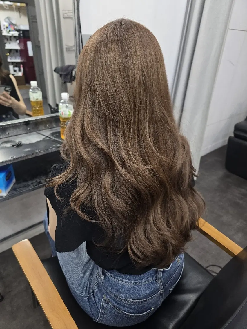 ロング ヘアカラー トリートメント 平田 広大のヘアスタイル