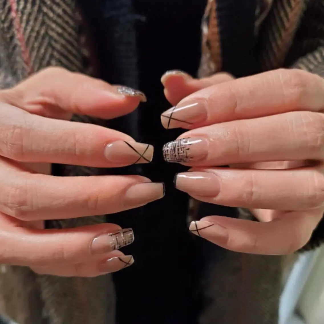 ネイル アートネイル ジェルネイル ニュアンスネイル スカルプネイル ツイードネイル nailstudio eviz新宿店のネイルデザイン