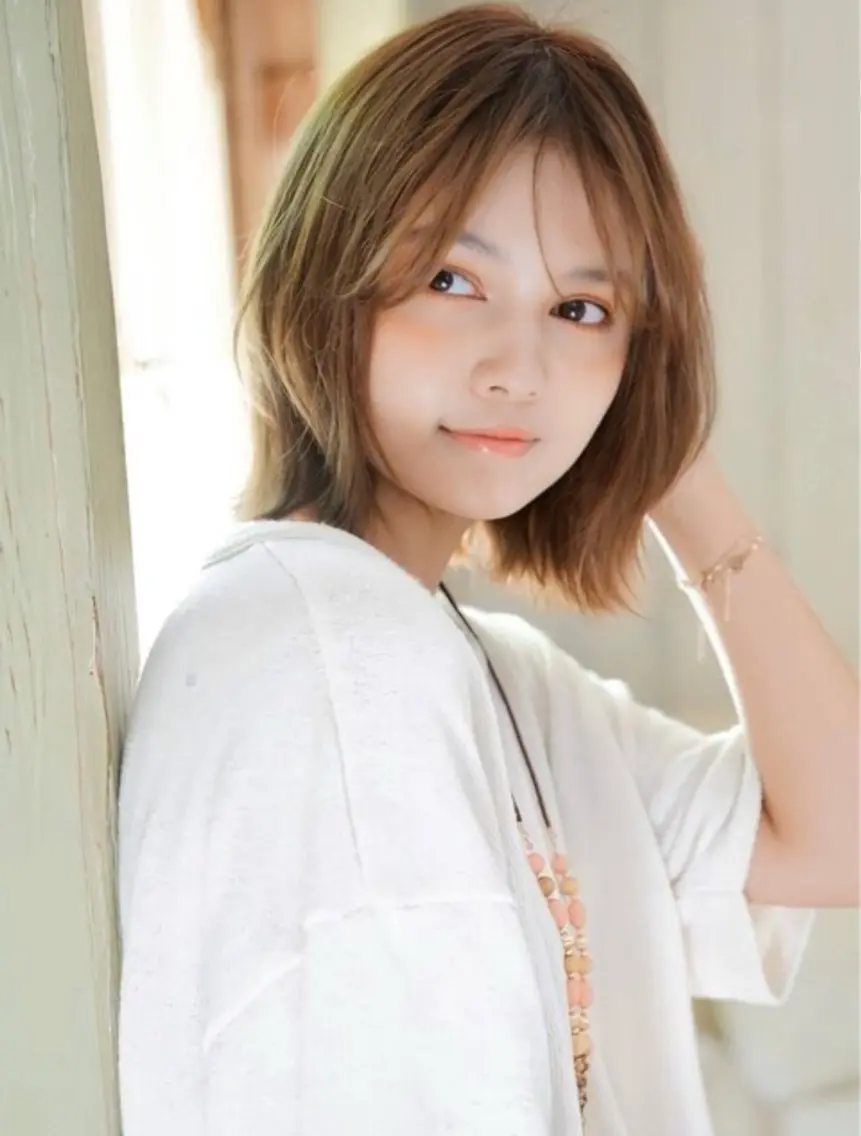 ミディアム ボブ カット ヘアカラー トリートメント 川崎 恭平のヘアスタイル