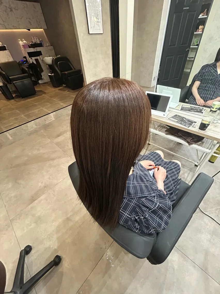 ロング カラー 石原 侑季のヘアスタイル