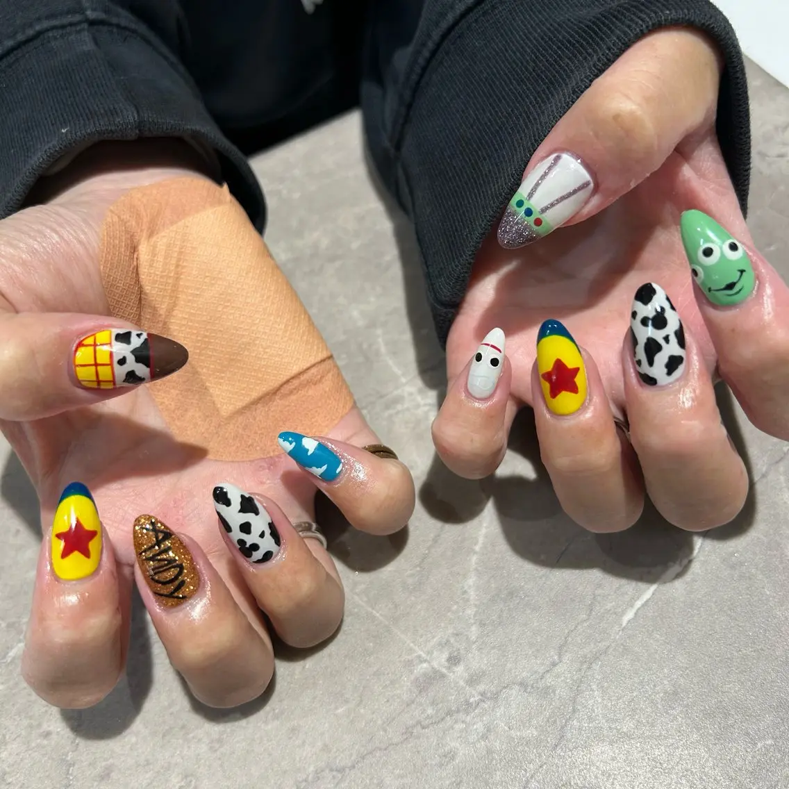 ネイル キラキラネイル Lulea nailのネイルデザイン