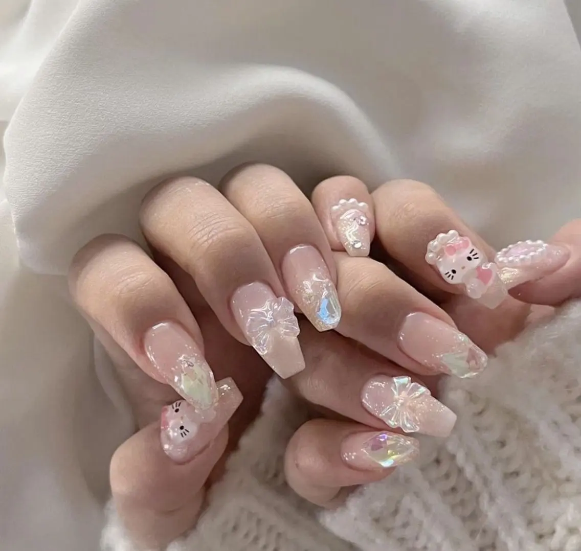 ネイル アートネイル フラワーネイル ジェルネイル グラデーション ミラーネイル Jenn Nail Salonのネイルデザイン
