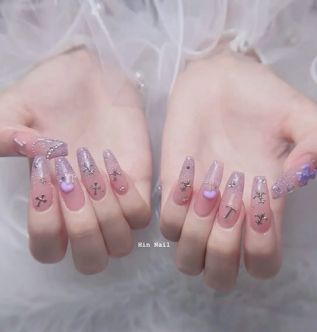 ネイル ハンドネイル HIN NAILのネイルデザイン