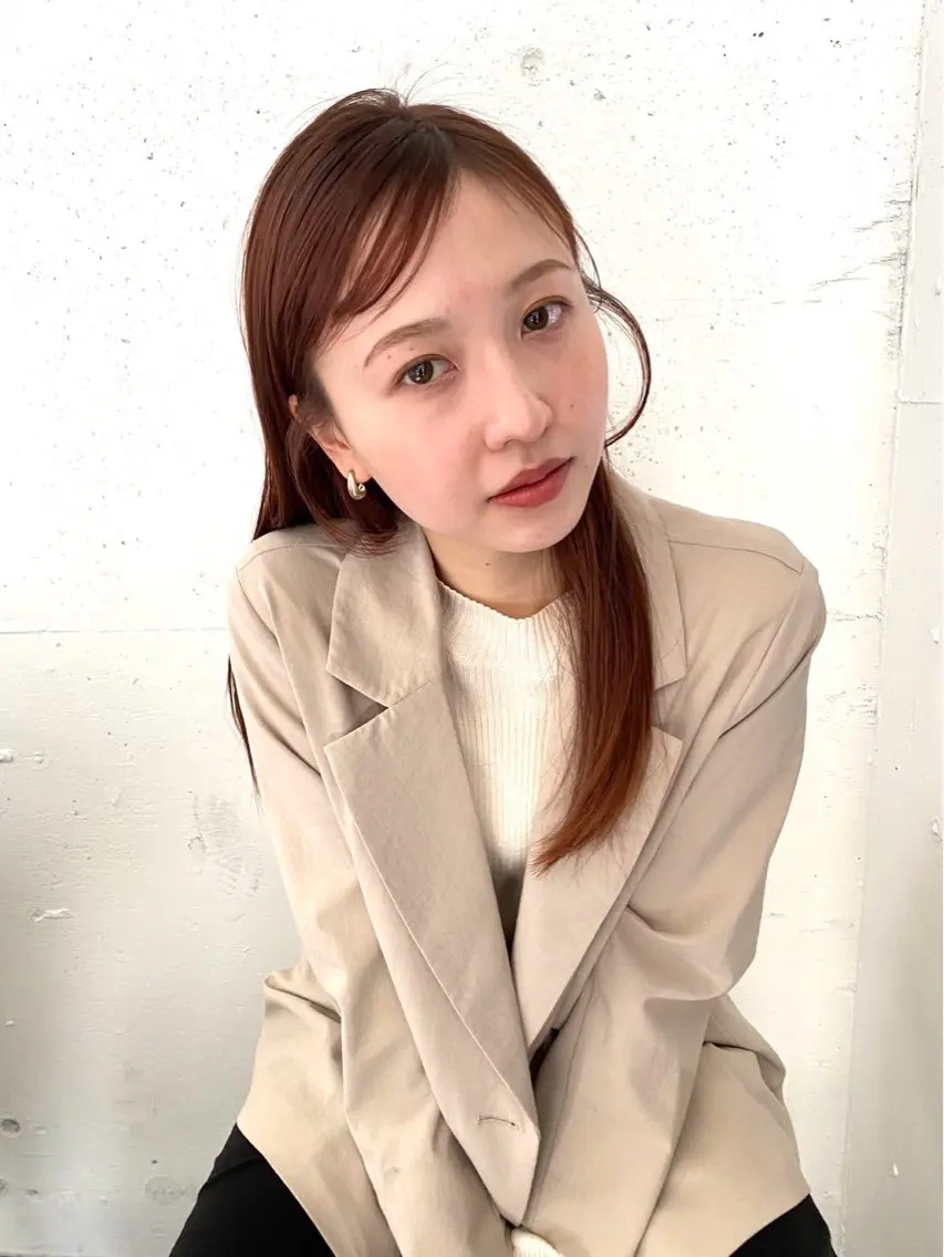 セミロング カット ヘアカラー 安達 梨登のヘアスタイル