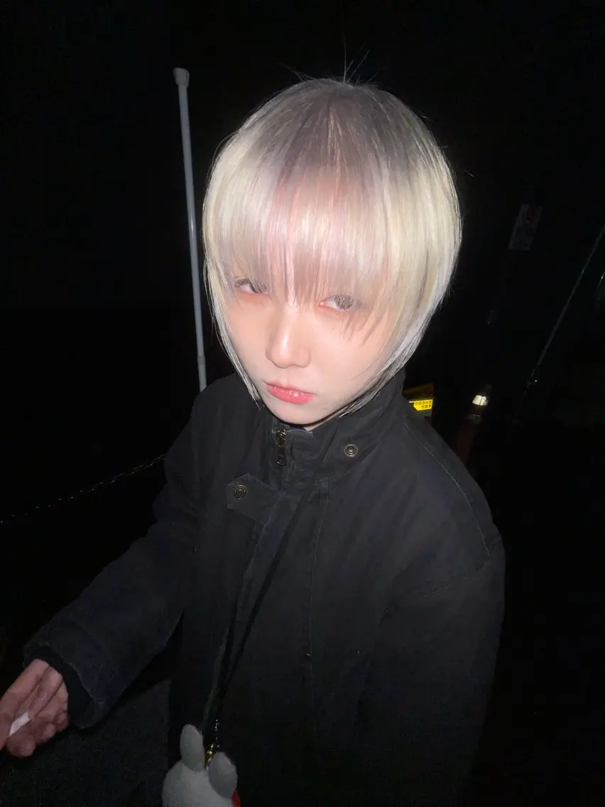 ダブルカラー 【ブリーチリタッチ＋カラー】 🪽の写真