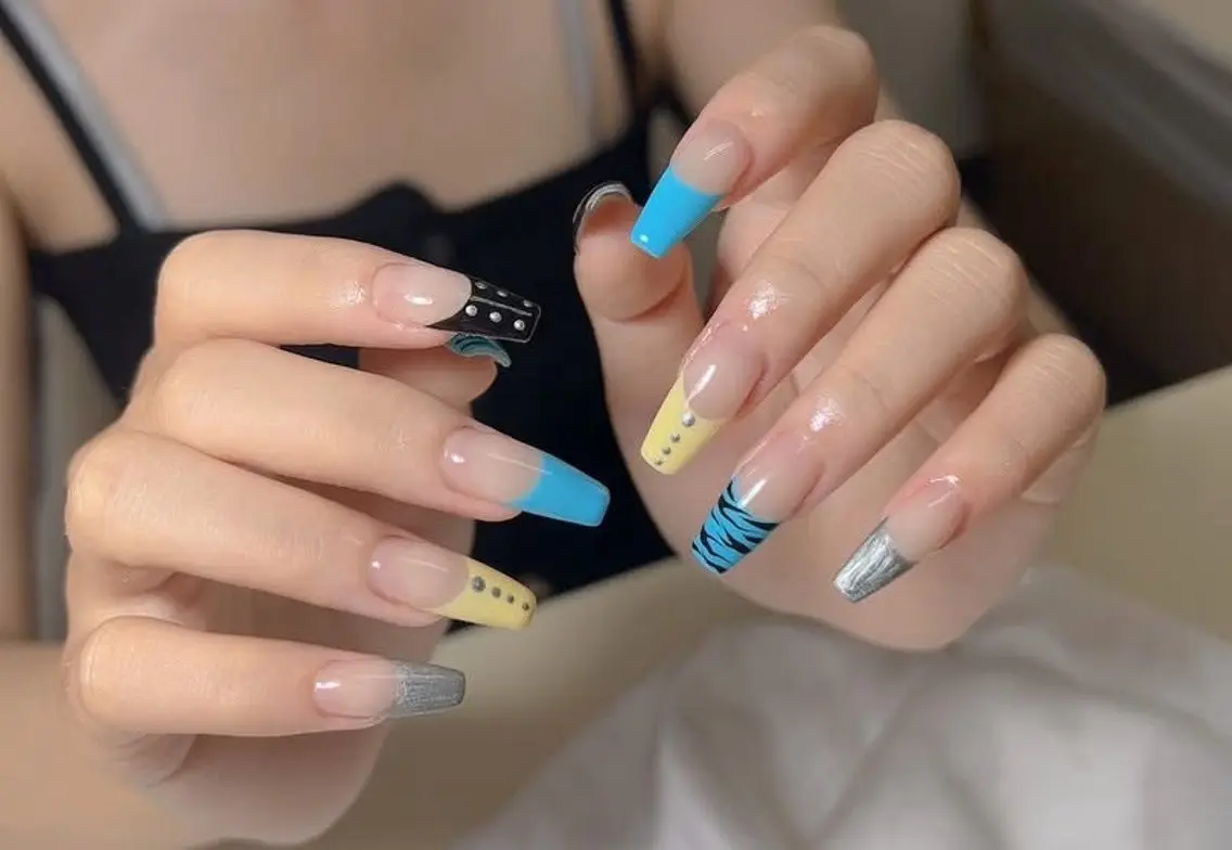 ネイル ジェルネイル マグネットネイル YUKI NAILのネイルデザイン
