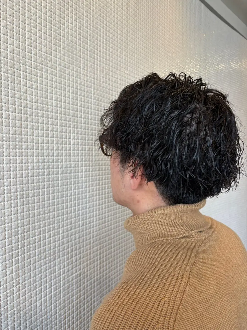 ミディアム パーマ メンズ 榧木 萌香のヘアスタイル