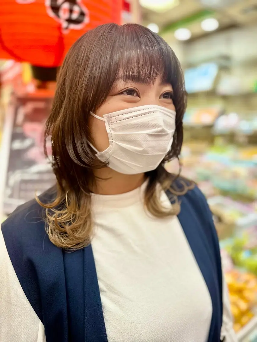 ミディアム 顔周りカット 小顔カット ウルフカット RI HOのヘアスタイル