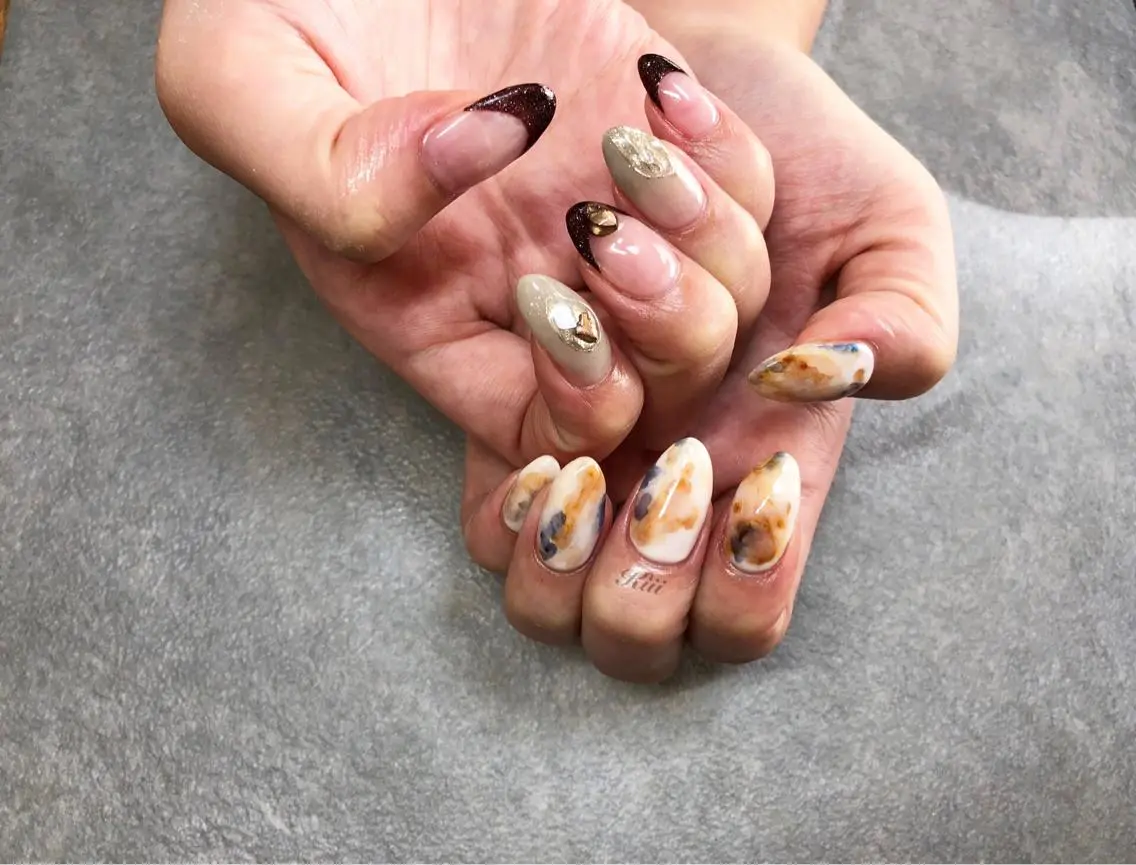 ネイル ハンドネイル フットネイル kiii.__ ✴︎*のネイルデザイン