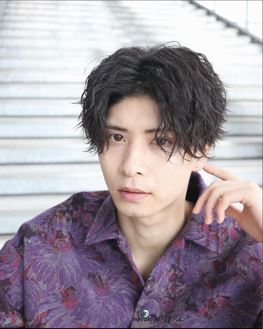 ミディアム メンズ ミディアムパーマ メンズパーマ メンズ特化/髪質改善 圭翔のヘアスタイル