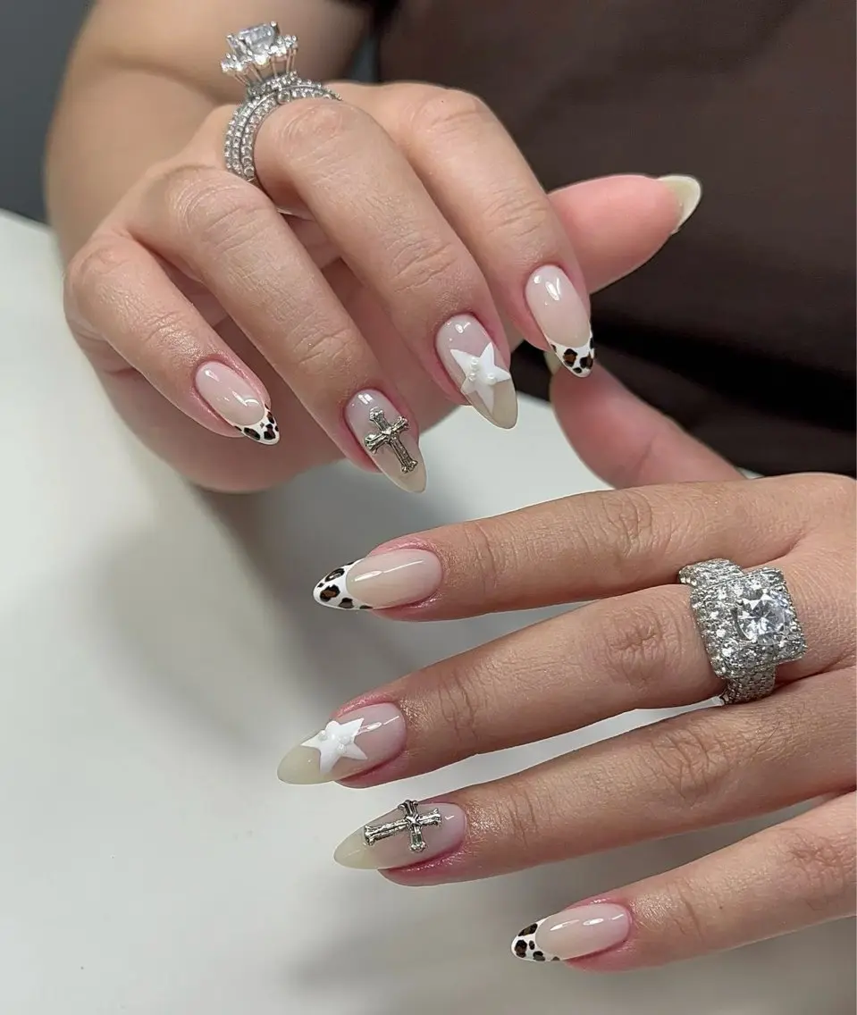 ネイル アートネイル オーロラネイル ブルー チークネイル フットネイル ハンドネイル NAILS168 新大久保店のネイルデザイン