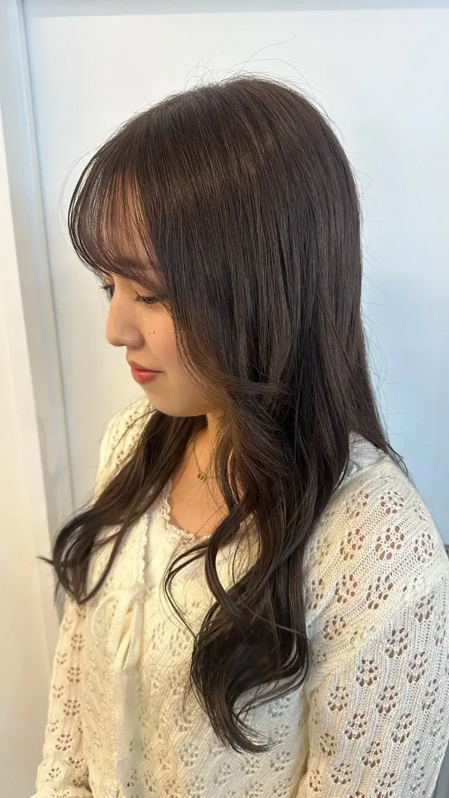 ロング オノ アイラのヘアスタイル